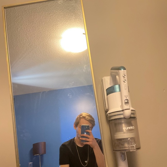 Meet your Posher, Tyler - Picture 1 of 1